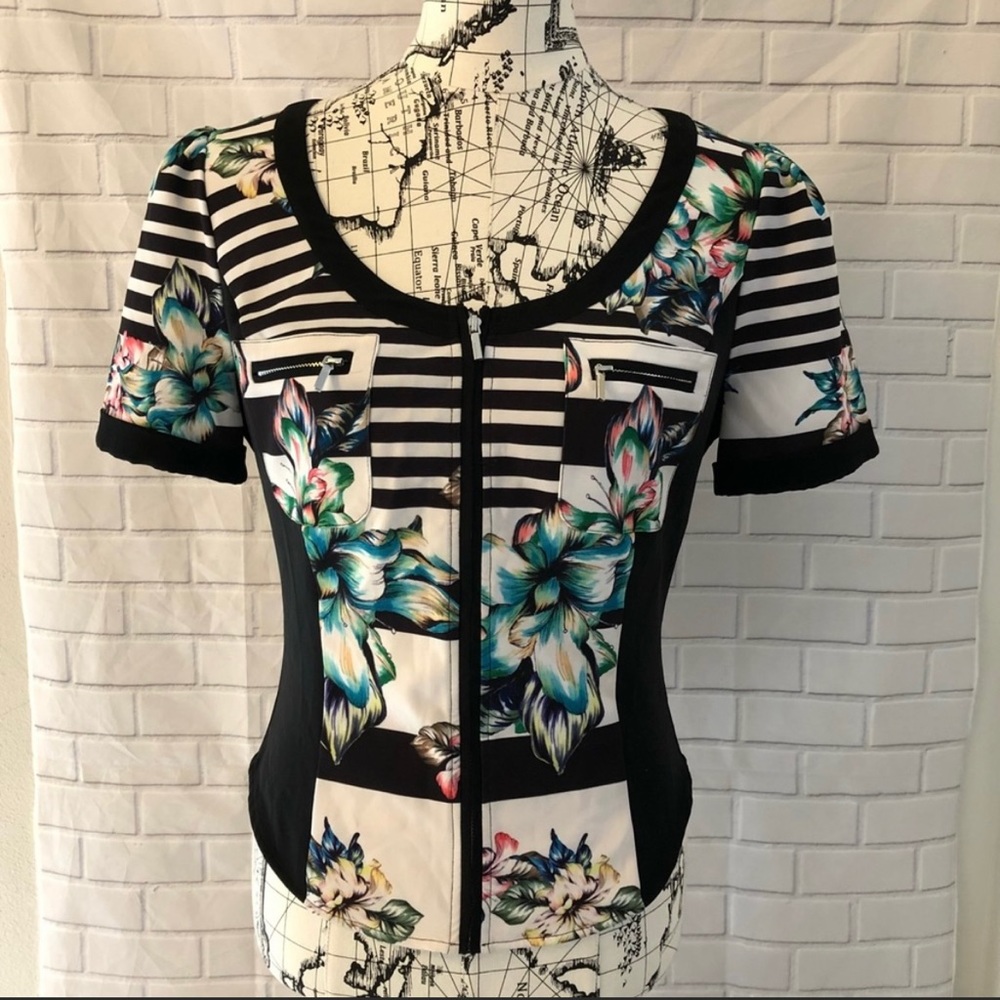 BEBE zip up top - Like New